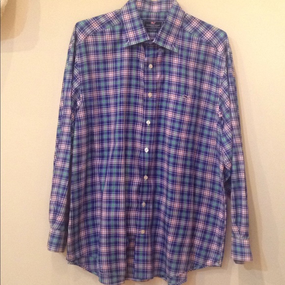Vineyard Vines button down shirt - Picture 2 of 3